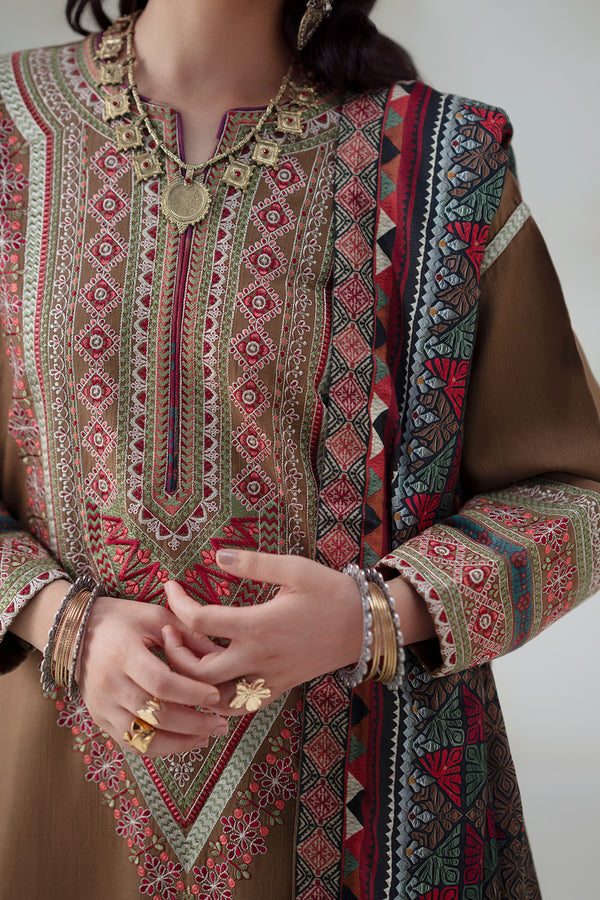 Maryum N Maria | Noore Winters 25 | 3 Piece Embroidered Khaddar GHUNCHA - FSU5674 - Official Maryum N Maria stockist in UK - Sakeena London