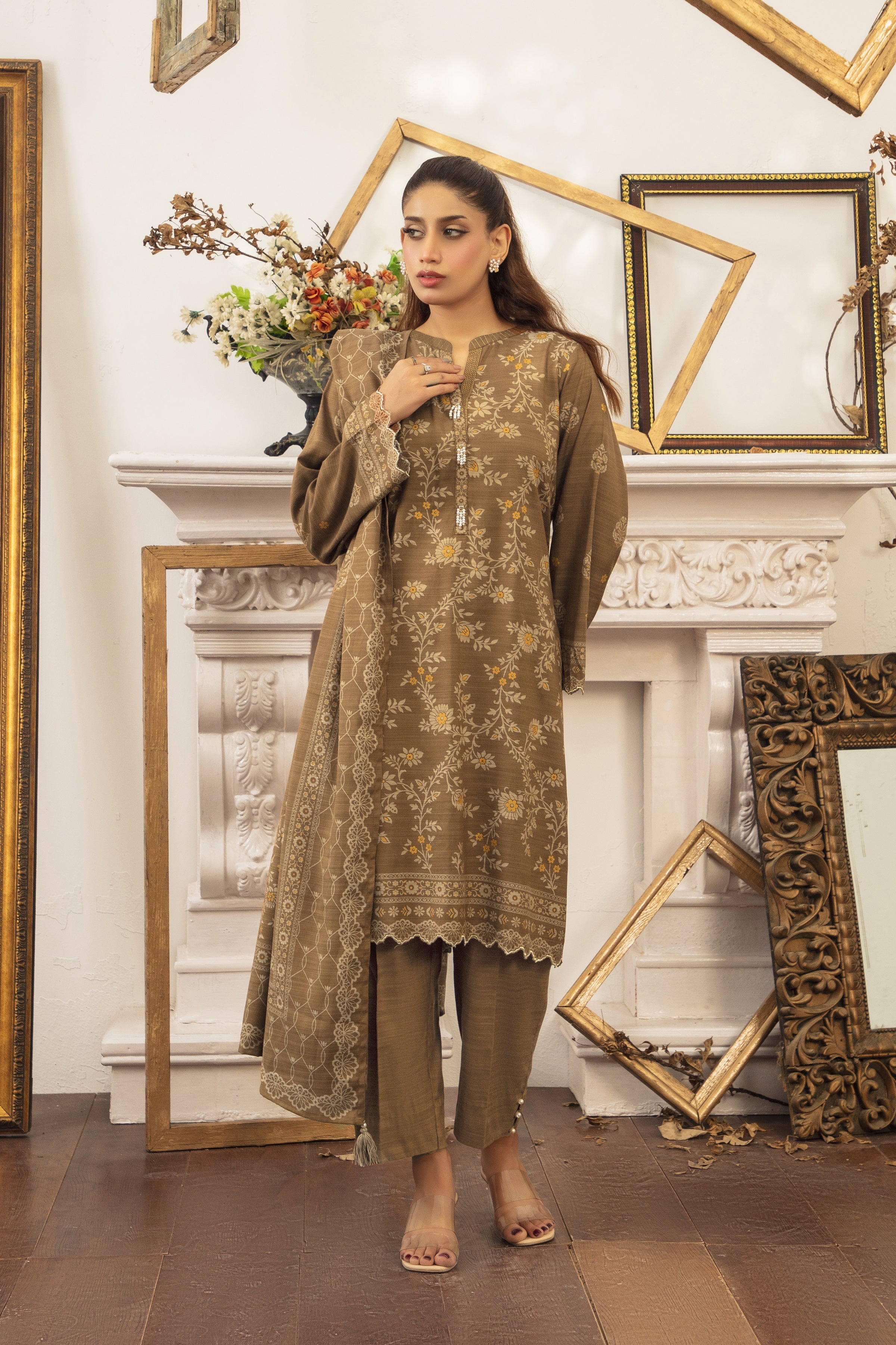 LSM | Winter Marina 25 | 0266-B - Official LSM stockist in UK - Sakeena London