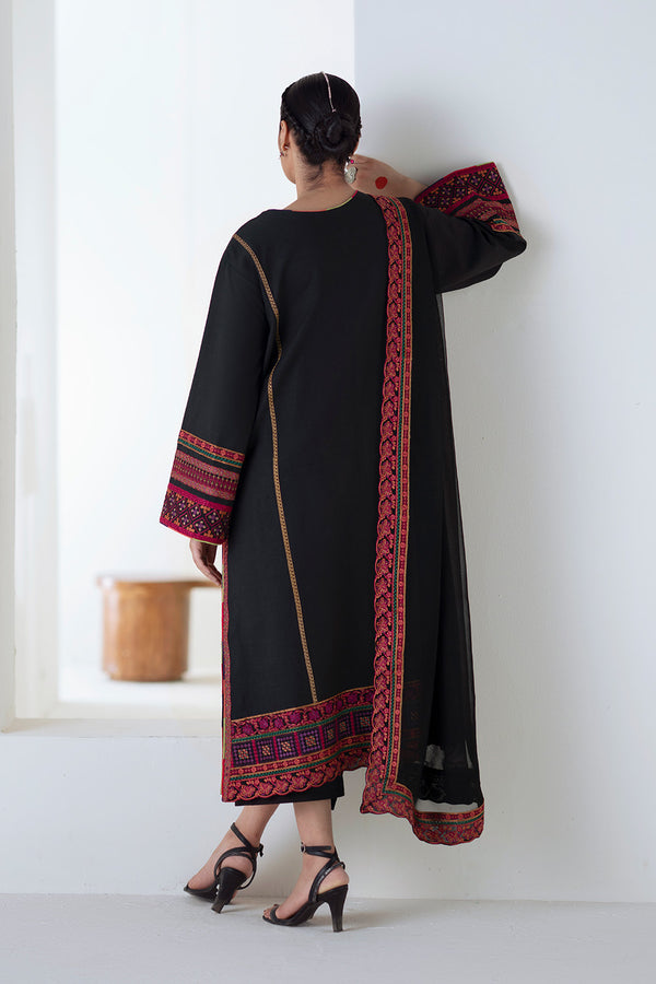 Maryum N Maria | Noore Winters 25 | 3 Piece Embroidered Khaddar PANRA - FSU5677 - Official Maryum N Maria stockist in UK - Sakeena London
