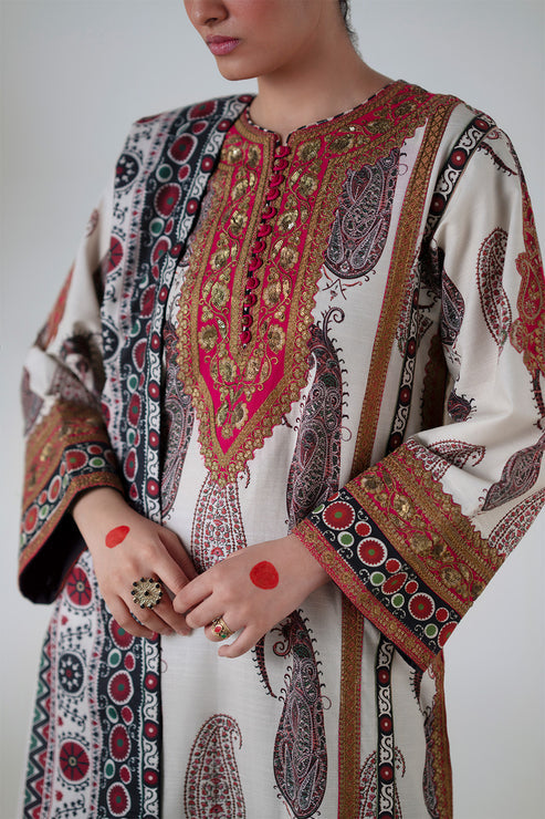 Maryum N Maria | Noore Winters 25 | 3 Piece Embroidered Khaddar ZOHAL - FSU5678 - Official Maryum N Maria stockist in UK - Sakeena London