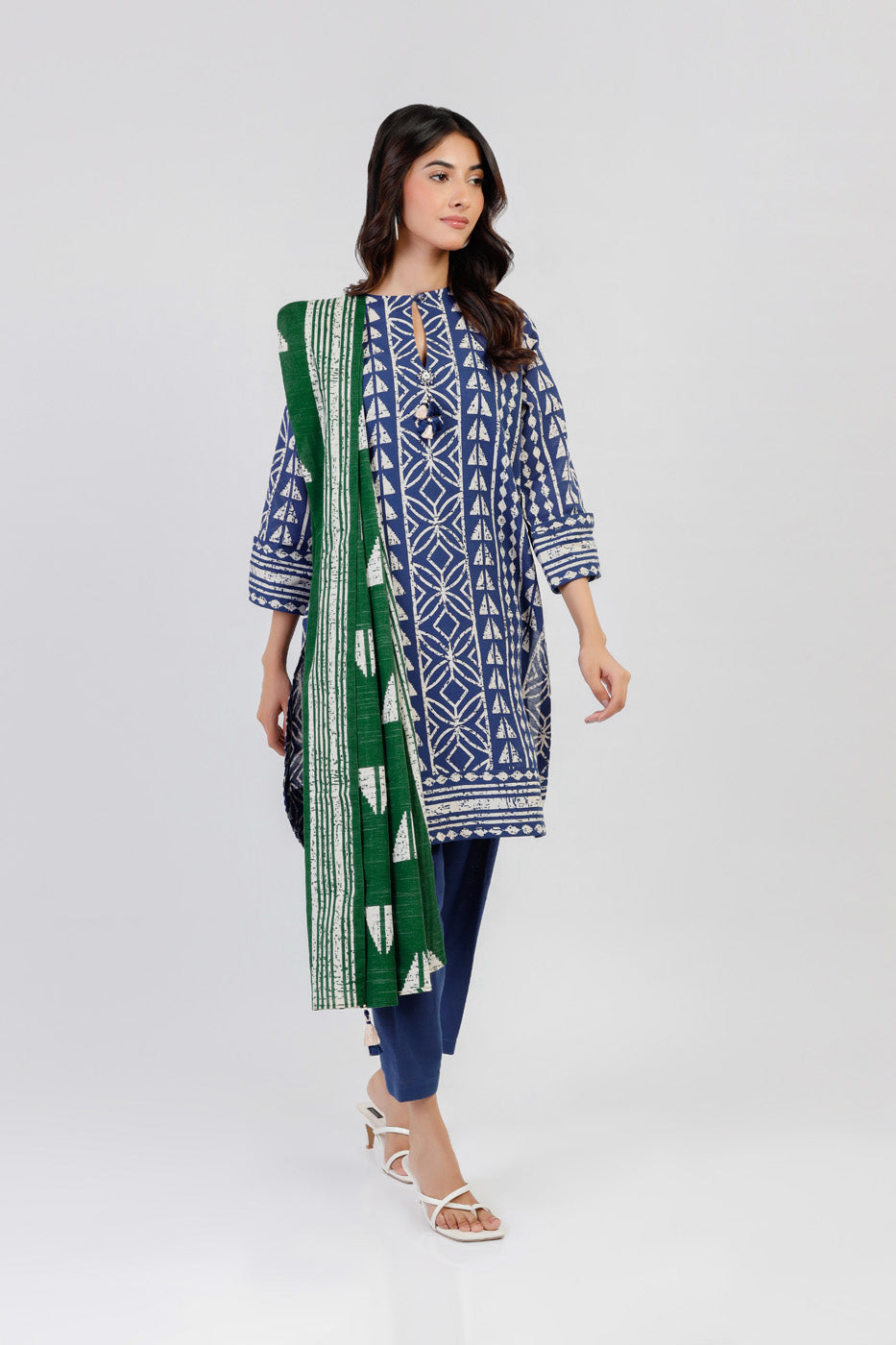 Al Karam | Winter 24 | FW-18.1-24 - Official Alkaram stockist in UK - Sakeena London