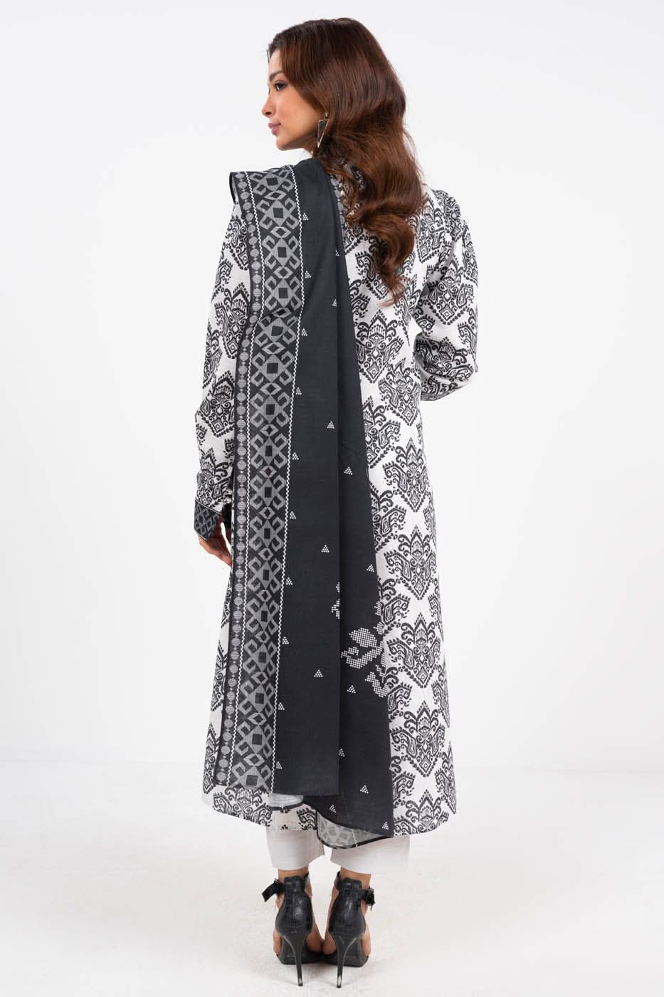 Al Karam | Winter 24 | FW-24.1-24 - Official Alkaram stockist in UK - Sakeena London