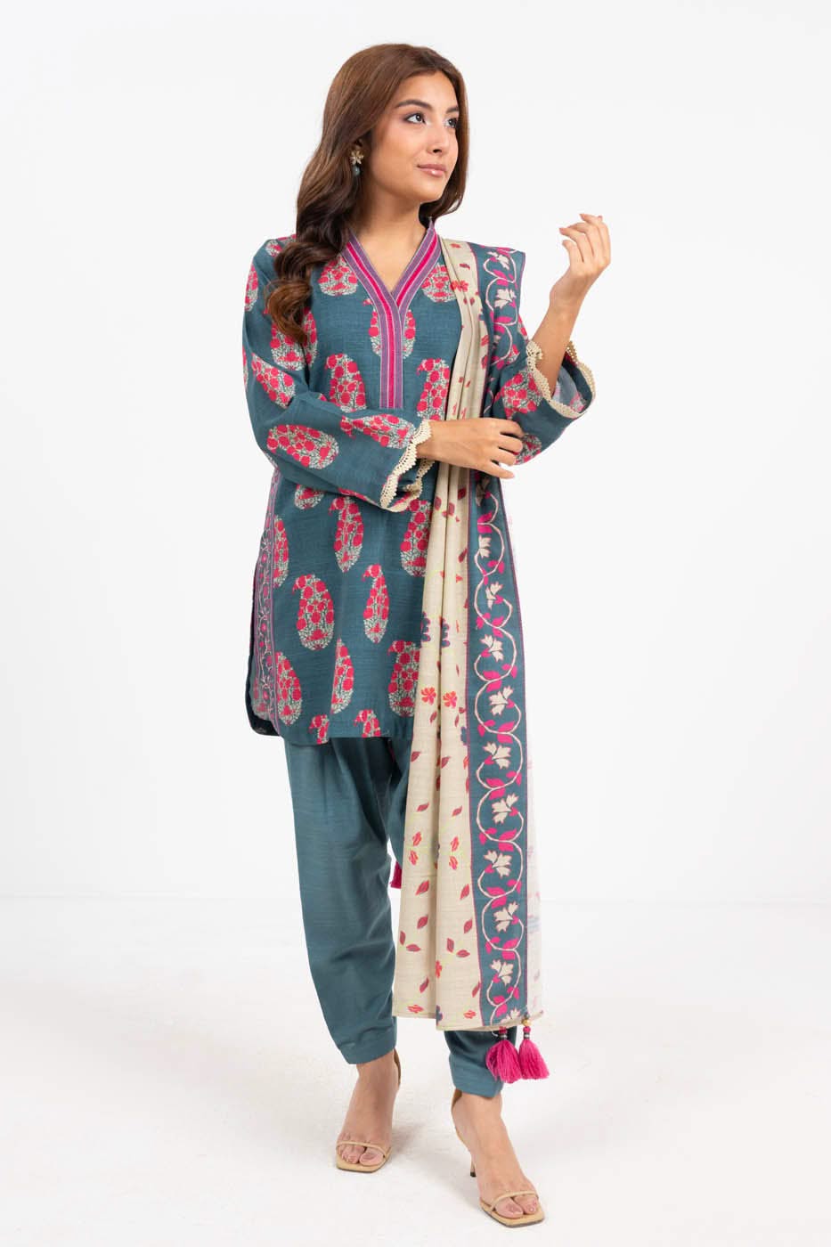 Al Karam | Winter 24 | FW-25.1-24 - Official Alkaram stockist in UK - Sakeena London