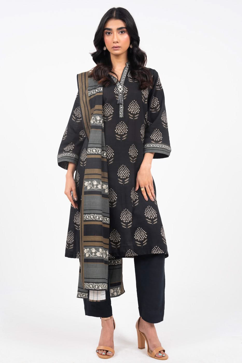 Al Karam | Winter 24 | FW-28.1-24 - Official Alkaram stockist in UK - Sakeena London