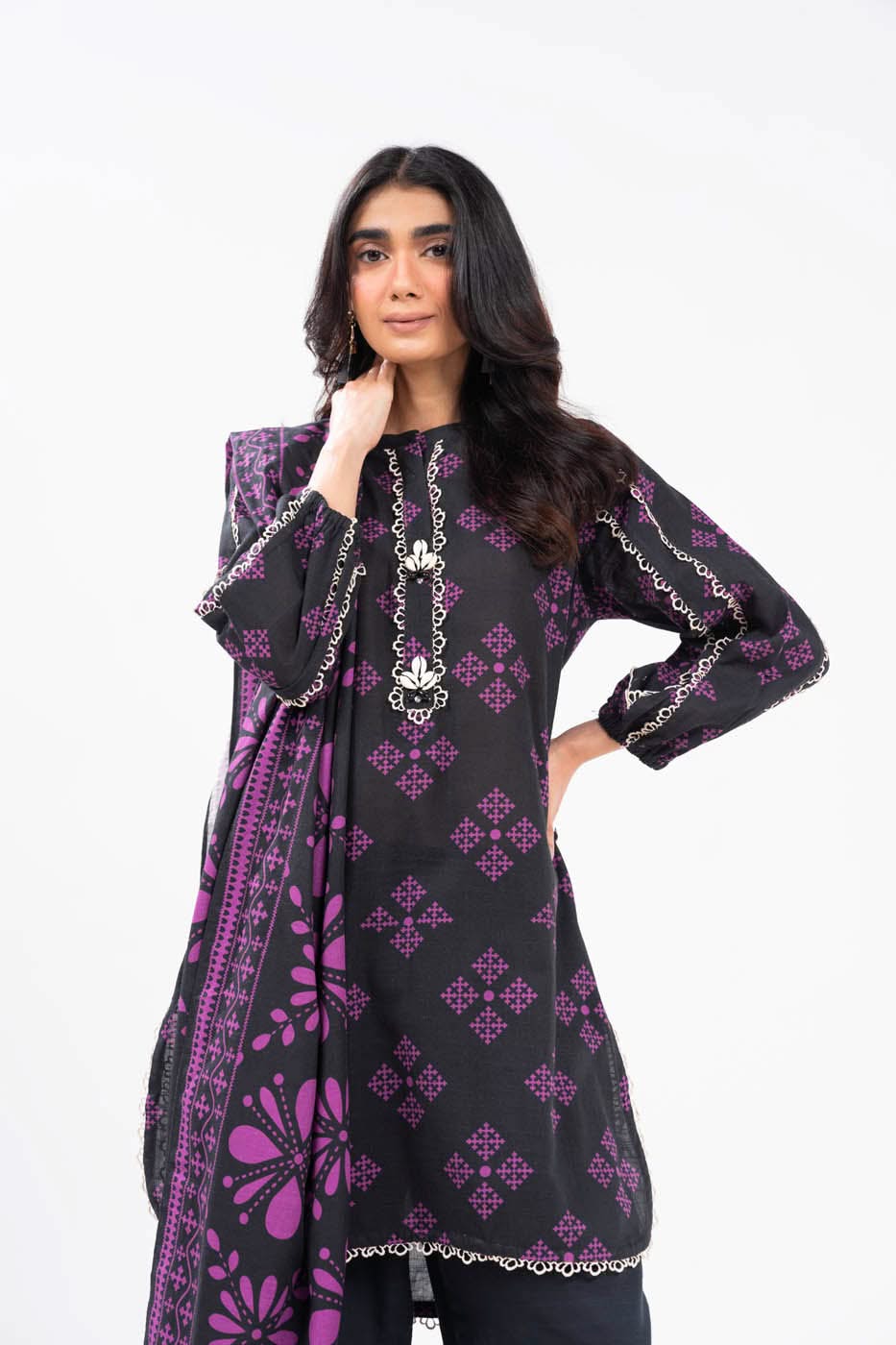 Al Karam | Winter 24 | FW-42.1-24 - Official Alkaram stockist in UK - Sakeena London