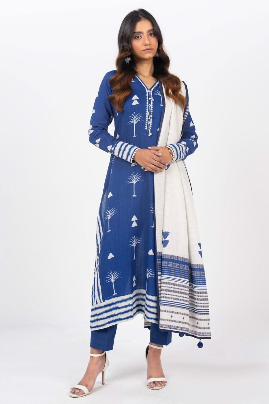 Al Karam | Winter 24 | FW-43.1-24 - Official Alkaram stockist in UK - Sakeena London