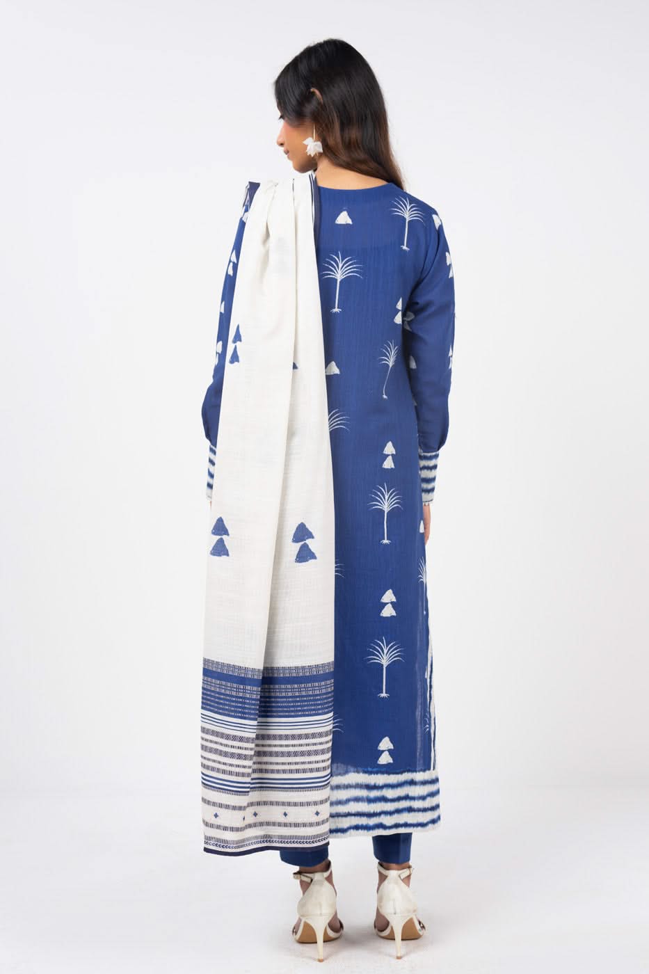 Al Karam | Winter 24 | FW-43.1-24 - Official Alkaram stockist in UK - Sakeena London