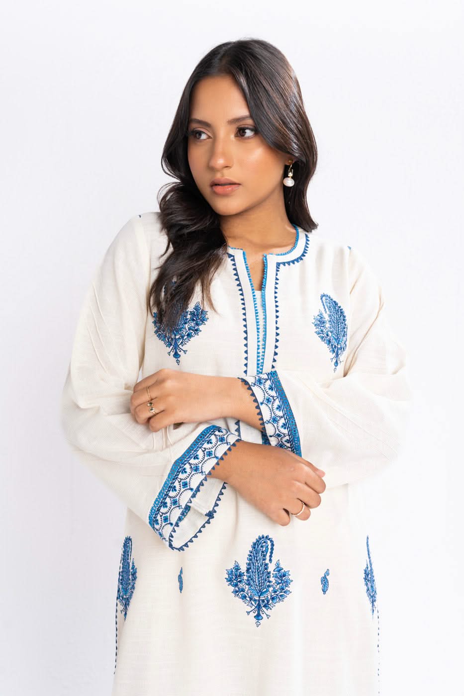 Al Karam | Winter 24 | FW-57.1-24 - Official Alkaram stockist in UK - Sakeena London