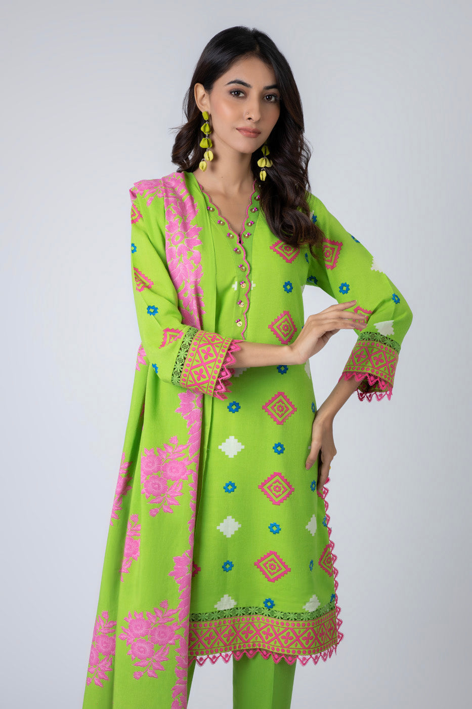 Al Karam | Winter 24 | FW-58.1-24 - Official Alkaram stockist in UK - Sakeena London
