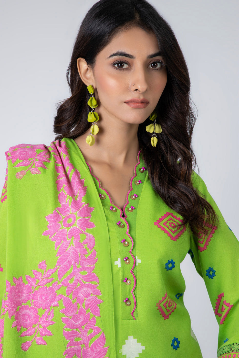 Al Karam | Winter 24 | FW-58.1-24 - Official Alkaram stockist in UK - Sakeena London
