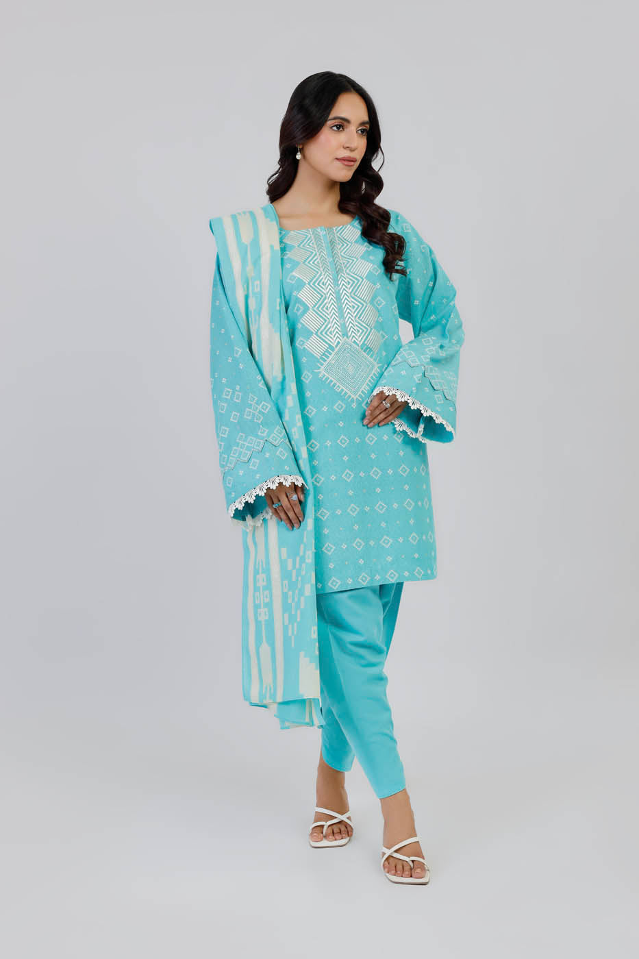 Al Karam | Winter 24 | FW-7.1-24 - Official Alkaram stockist in UK - Sakeena London