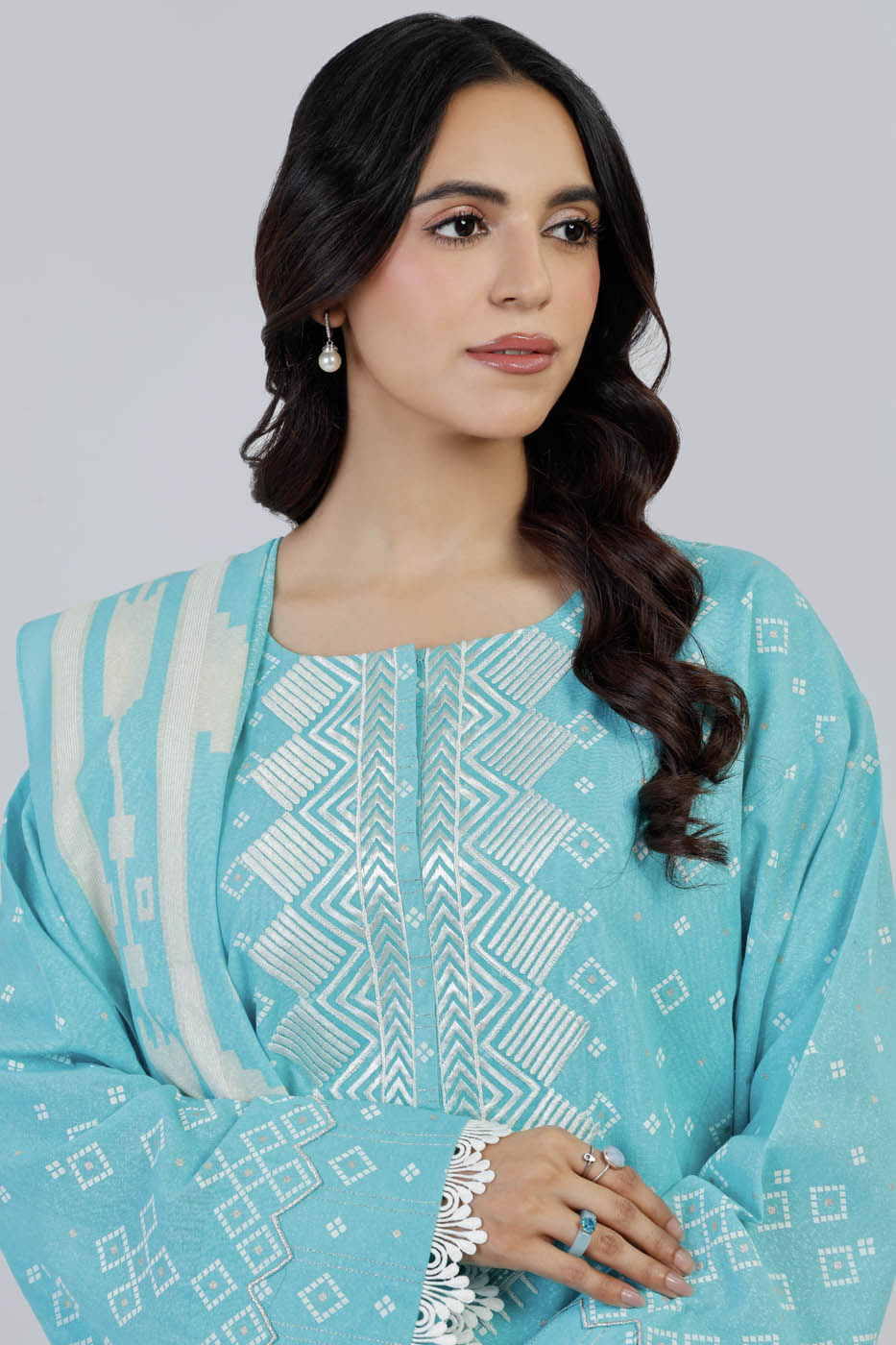 Al Karam | Winter 24 | FW-7.1-24 - Official Alkaram stockist in UK - Sakeena London