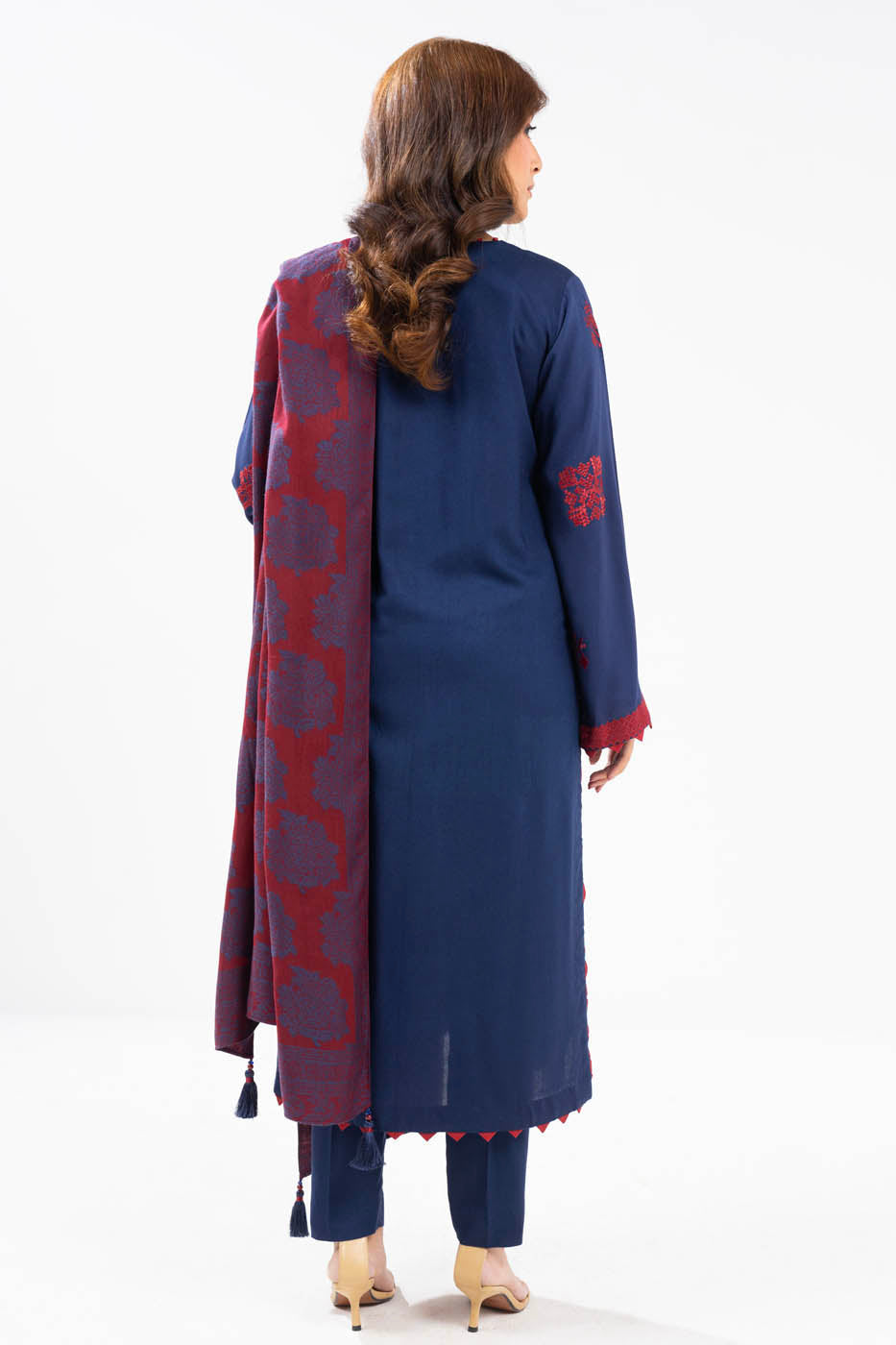 Al Karam | Winter 24 | FW-04-24 - Official Alkaram stockist in UK - Sakeena London