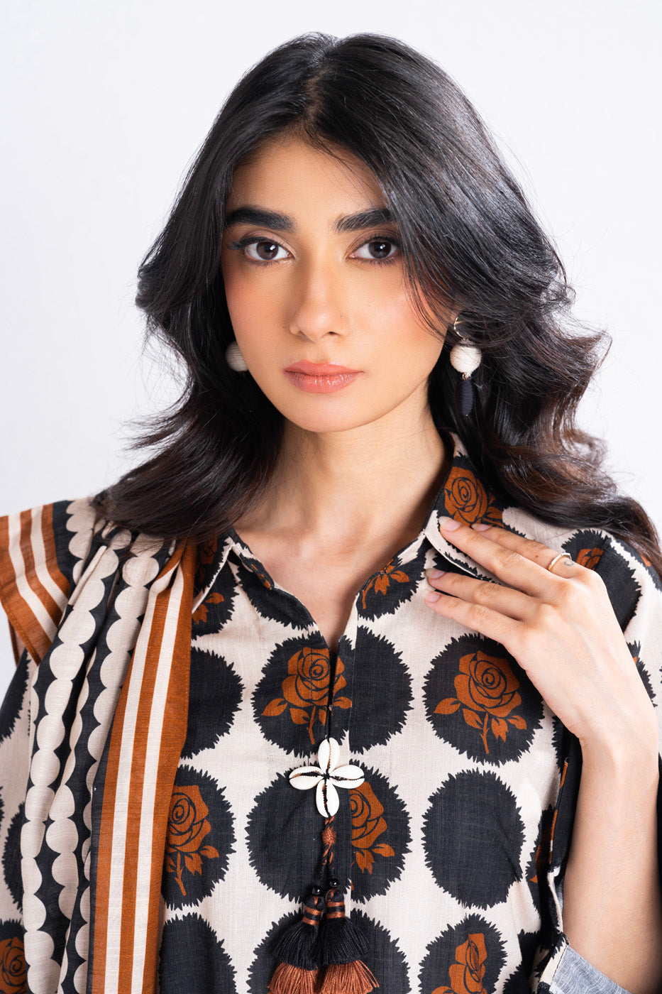Al Karam | Winter 24 | FW-09-24 - Official Alkaram stockist in UK - Sakeena London