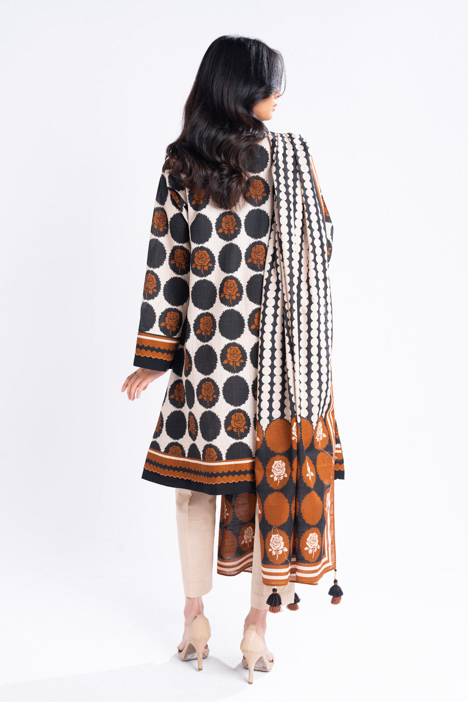 Al Karam | Winter 24 | FW-09-24 - Official Alkaram stockist in UK - Sakeena London