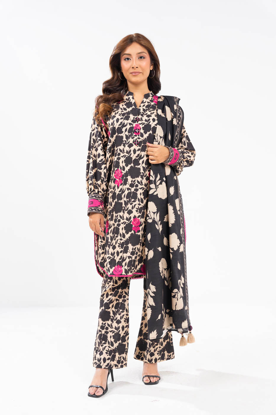 Al Karam | Winter 24 | FW-10-24 - Official Alkaram stockist in UK - Sakeena London