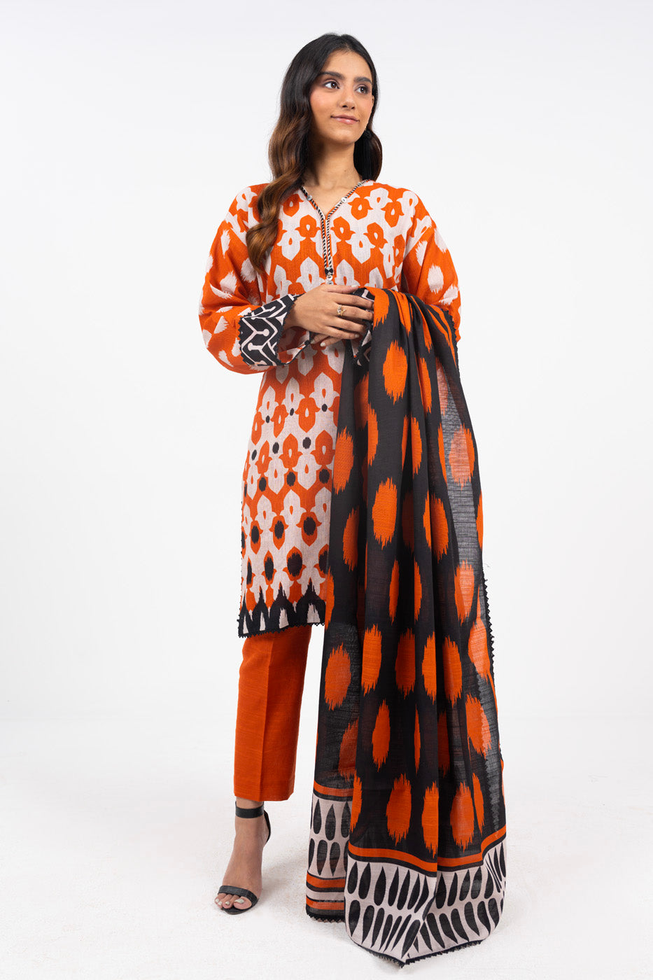Al Karam | Winter 24 | FW-51-24 - Official Alkaram stockist in UK - Sakeena London