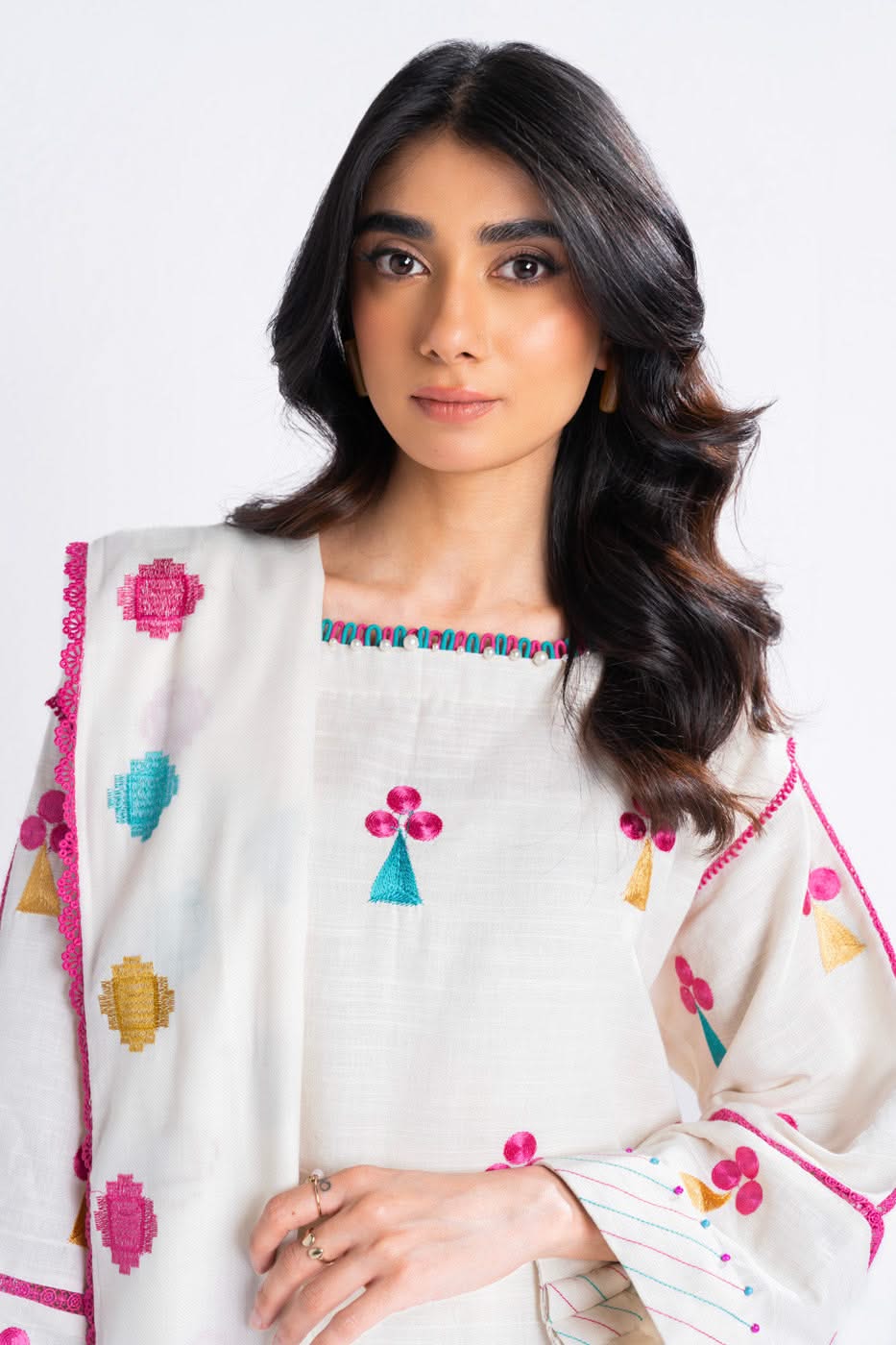 Al Karam | Winter 24 | FW-01-24 - Official Alkaram stockist in UK - Sakeena London
