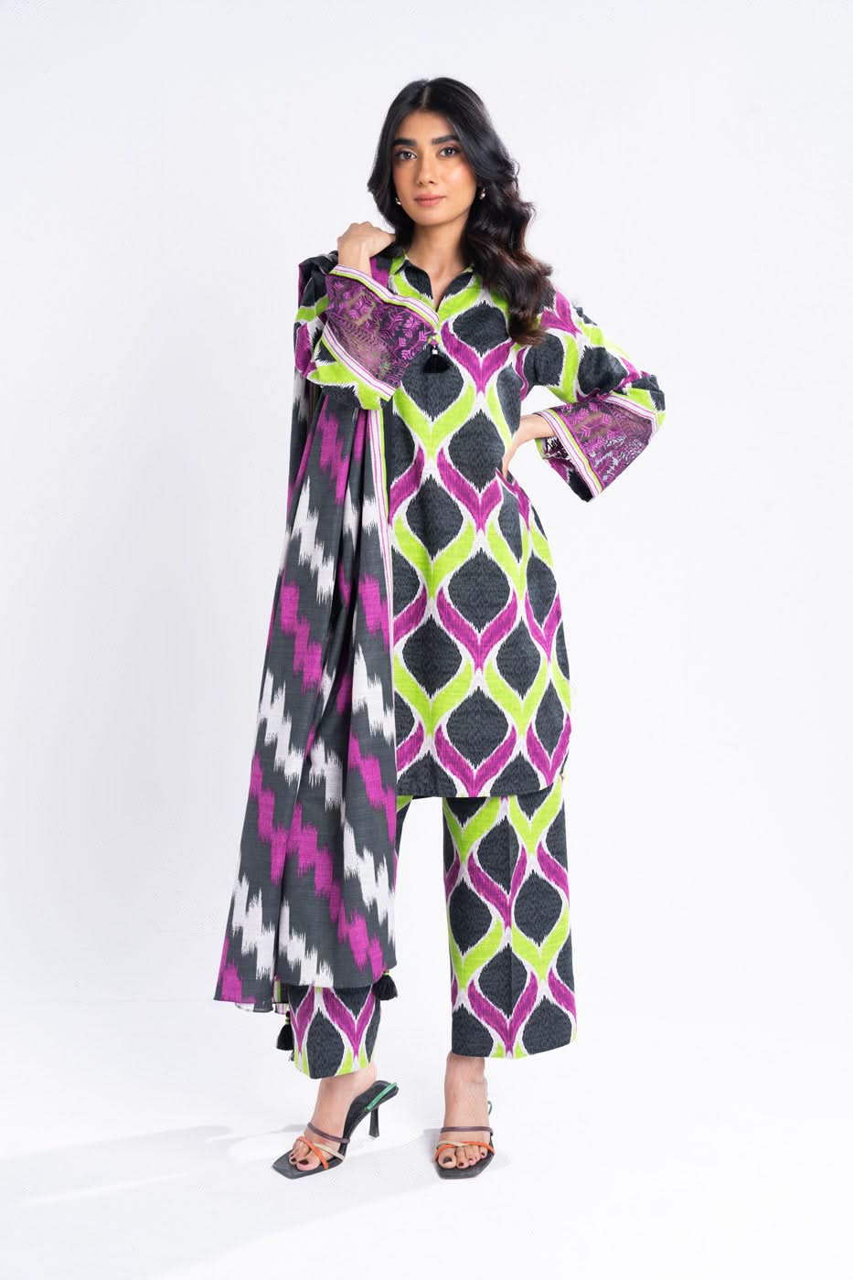 Al Karam | Winter 24 | FW-11-24 - Official Alkaram stockist in UK - Sakeena London