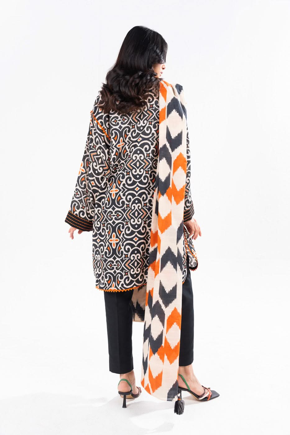 Al Karam | Winter 24 | FW-16-24 - Official Alkaram stockist in UK - Sakeena London