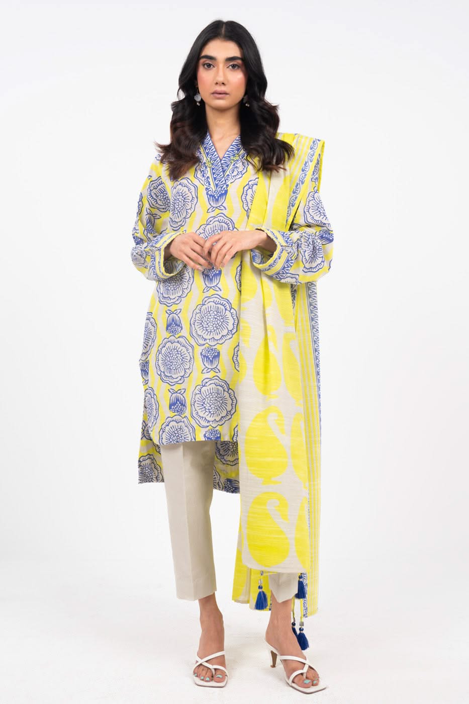 Al Karam | Winter 24 | FW-17-24 - Official Alkaram stockist in UK - Sakeena London