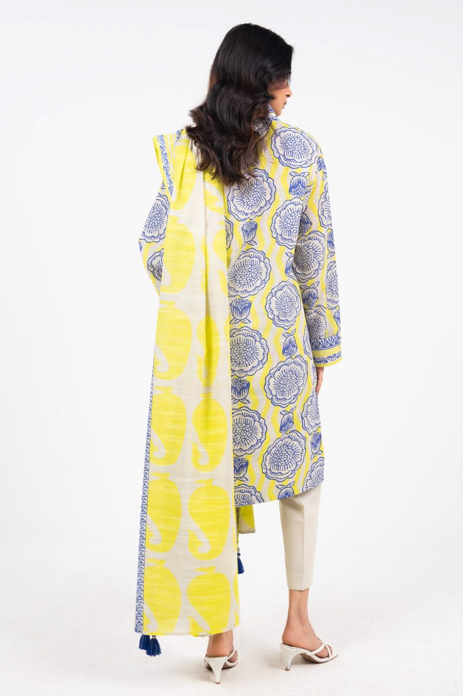 Al Karam | Winter 24 | FW-17-24 - Official Alkaram stockist in UK - Sakeena London