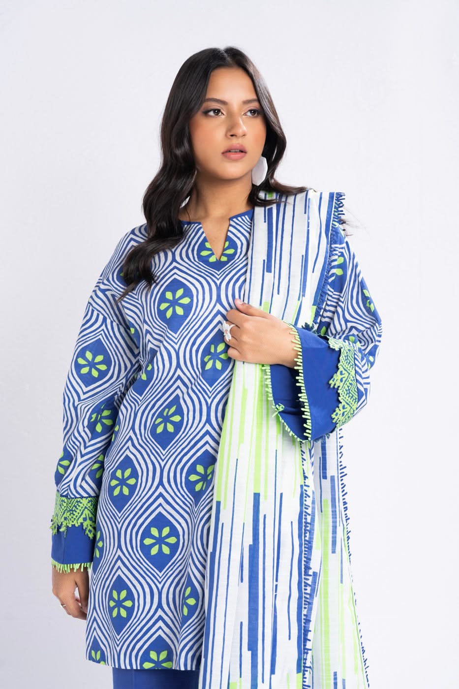 Al Karam | Winter 24 | FW-18-24 - Official Alkaram stockist in UK - Sakeena London