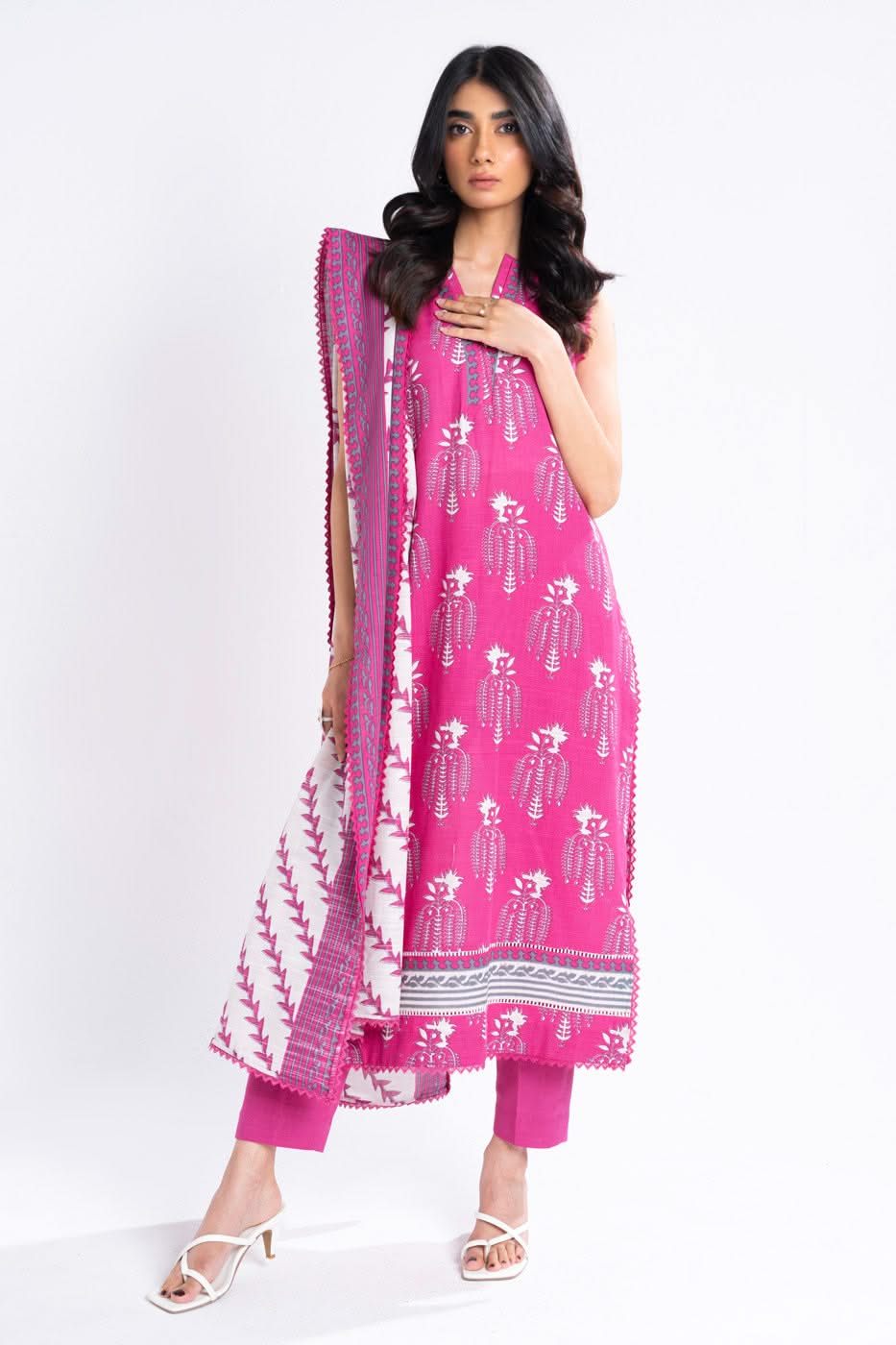 Al Karam | Winter 24 | PF-22-24 - Official Alkaram stockist in UK - Sakeena London