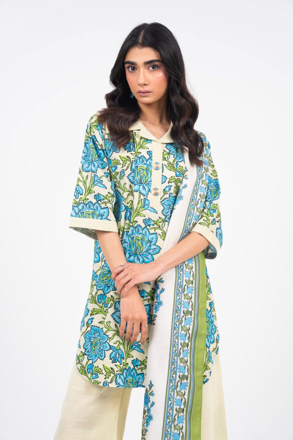 Al Karam | Winter 24 | FW-44-24 - Official Alkaram stockist in UK - Sakeena London