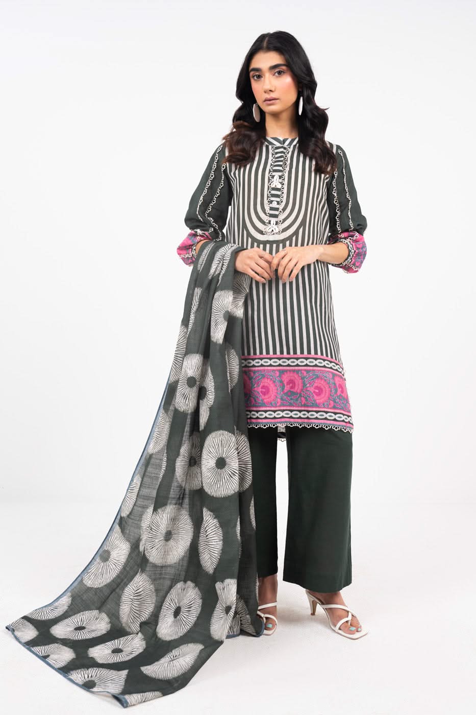 Al Karam | Winter 24 | FW-53-24 - Official Alkaram stockist in UK - Sakeena London