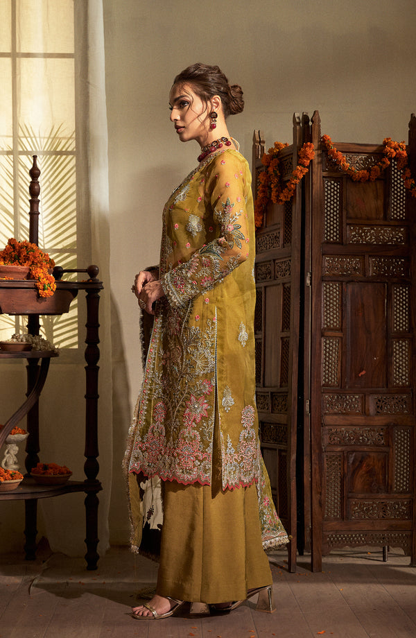 Fabiha Fatima | Reve Royal Luxury Wedding Dresses |AMBER - Official Fabiha Fatima stockist in UK - Sakeena London