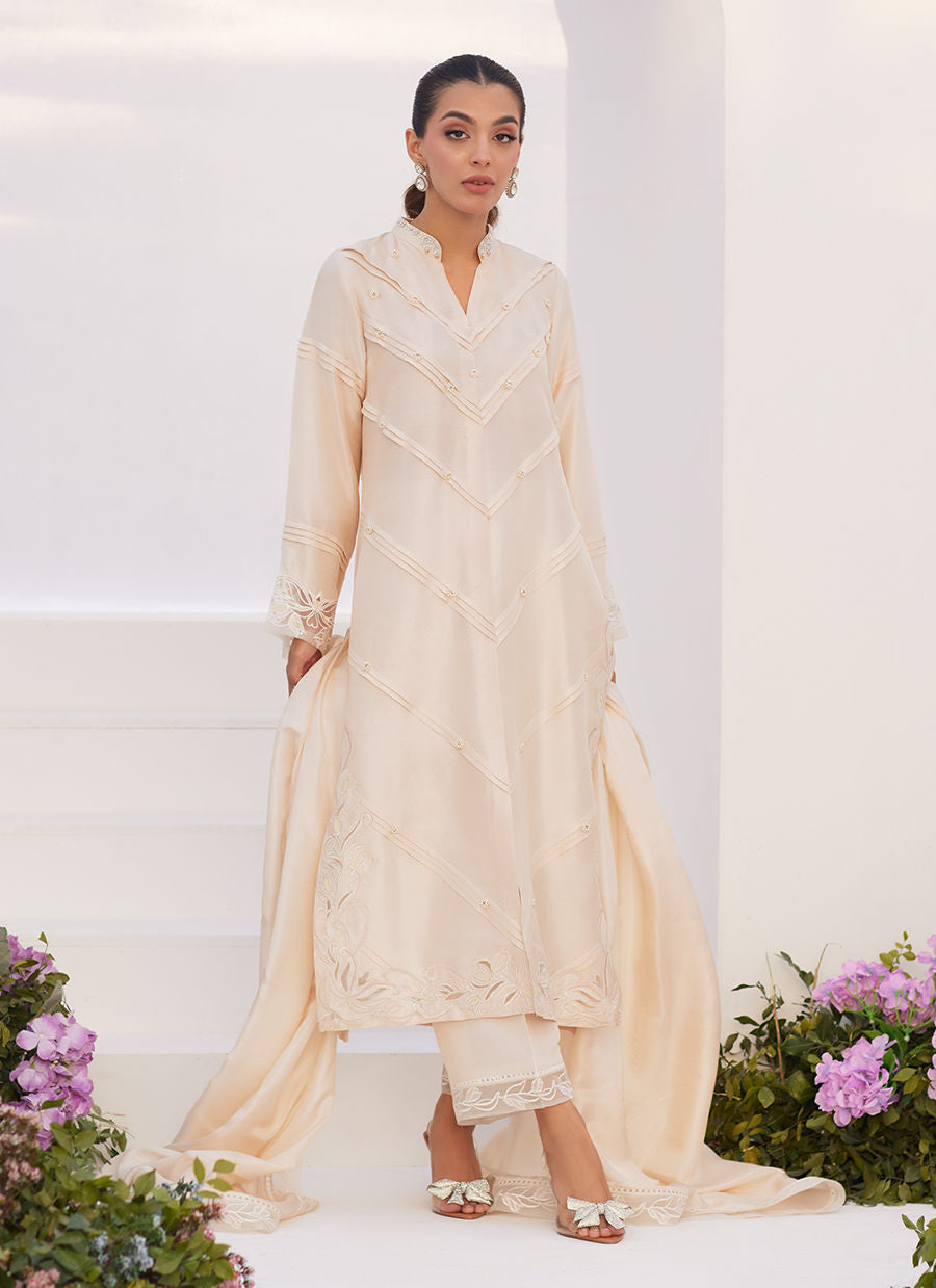 Farah Talib Aziz | Zaza Luxe Pret 24 | TISELE IVORY PLEATED RAW SILK SHIRT AND DUPATTA - Official Farah Talib Aziz stockist in UK - Sakeena London