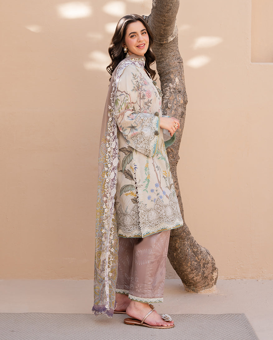 Roheenaz | Summer in Bloom | Flora Grace