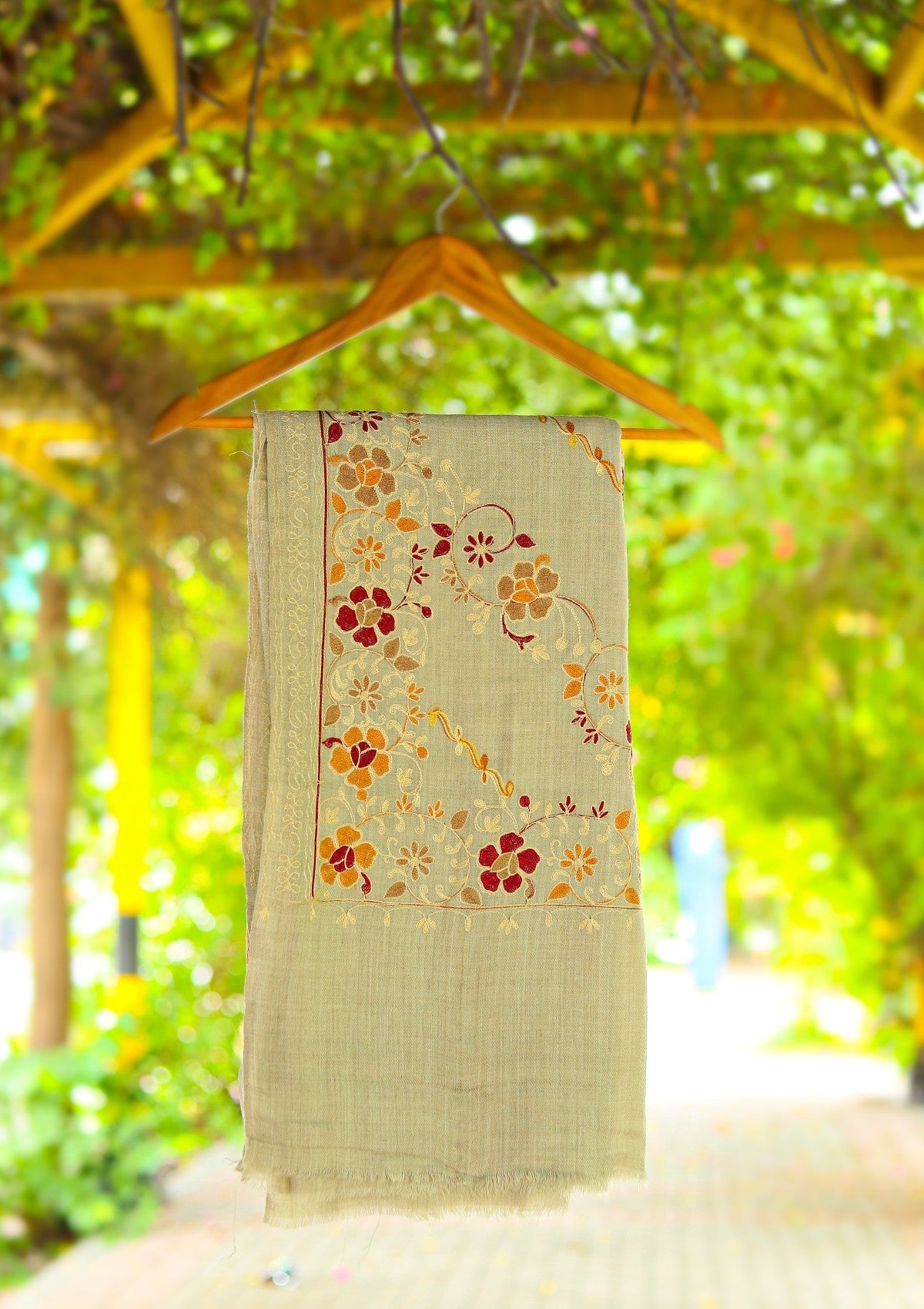 ARI Work Wool Shawl D - 03 - L Mouse