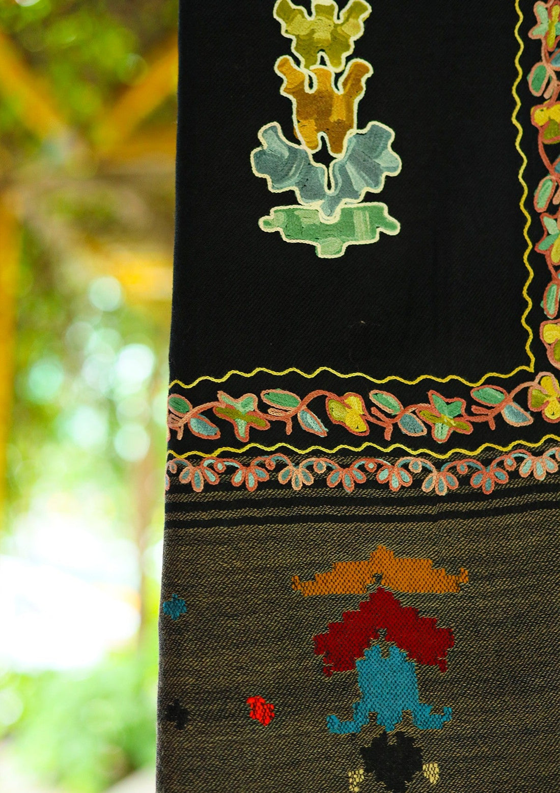 ARI Work Wool Shawl D - 03 - Black