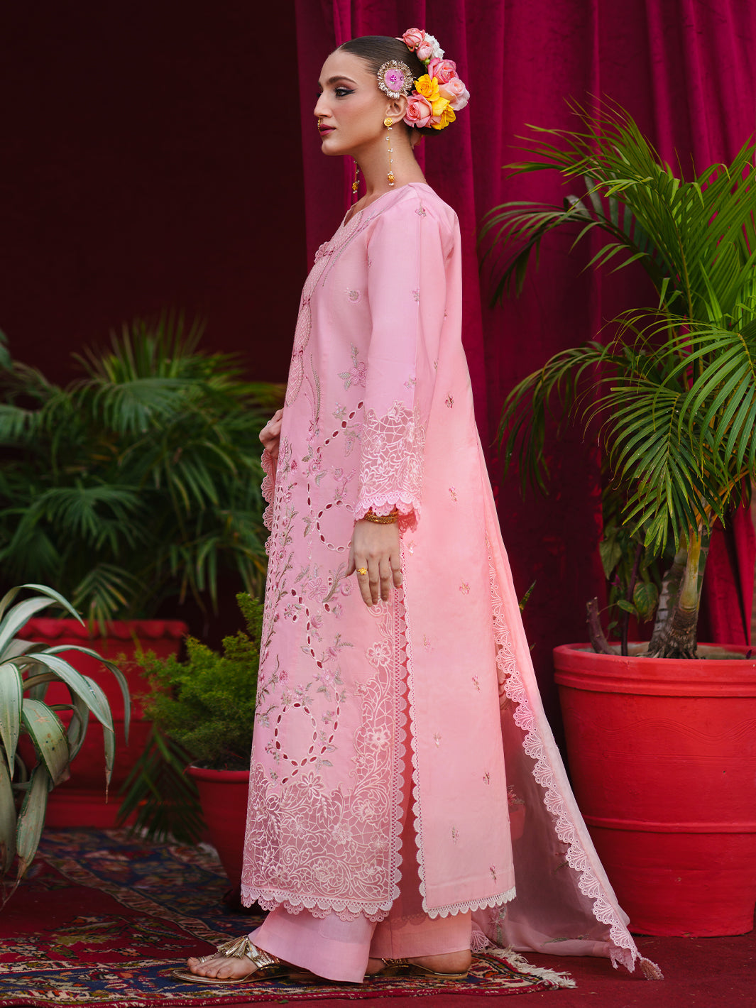 Mahnur | Gul Luxury Lawn 26 | G-004