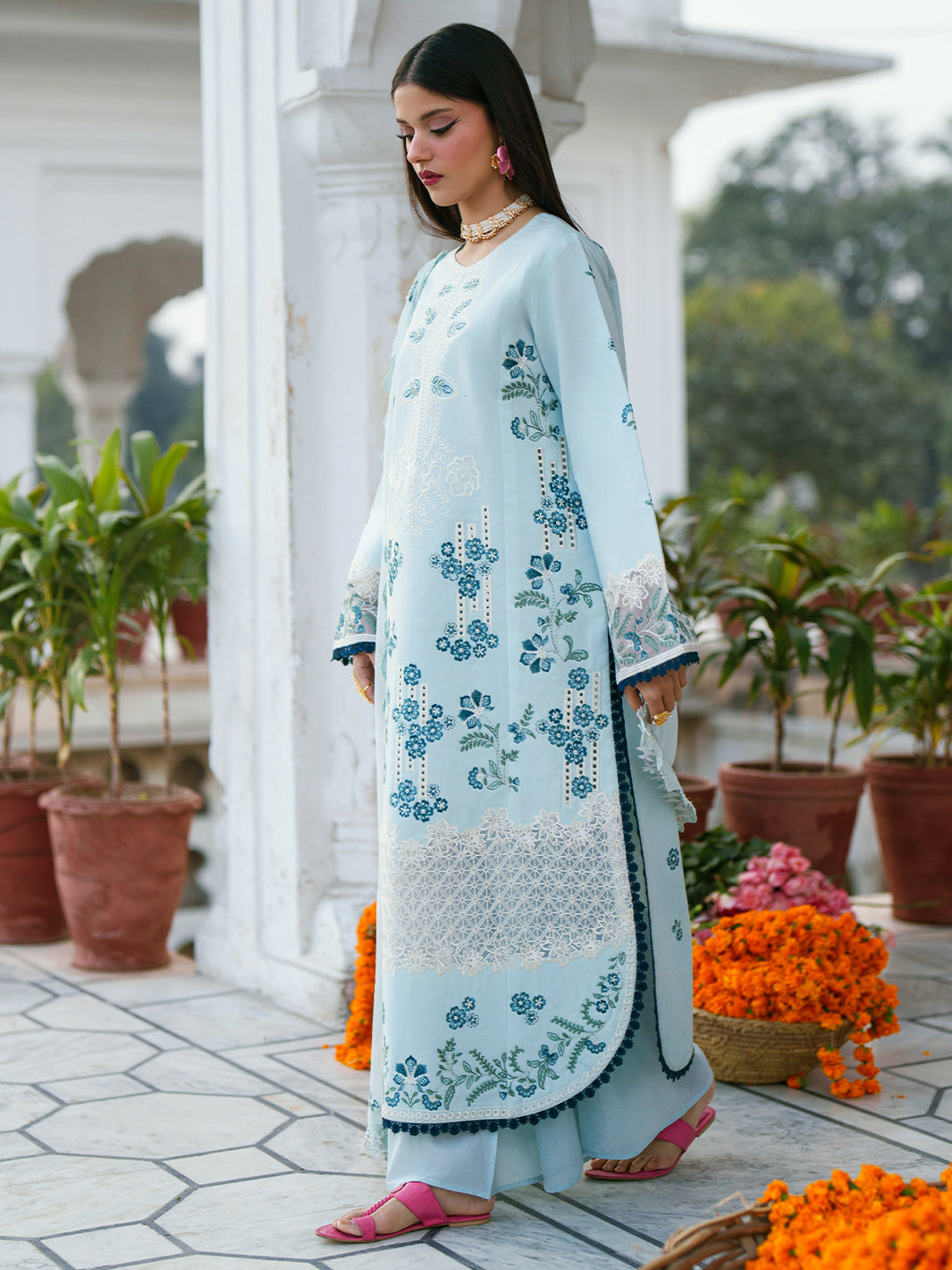 Mahnur | Gul Luxury Lawn 26 |G-006