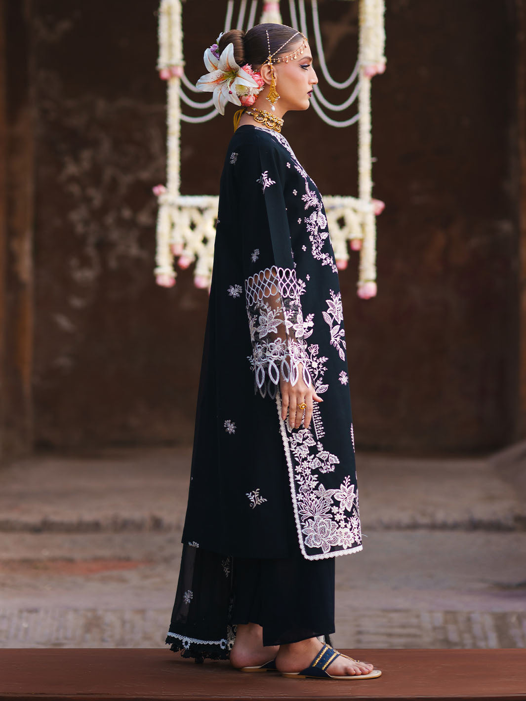 Mahnur | Gul Luxury Lawn 26 |G-010