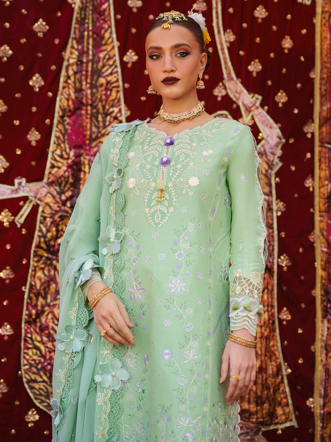 Mahnur | Gul Luxury Lawn 26 | G-011