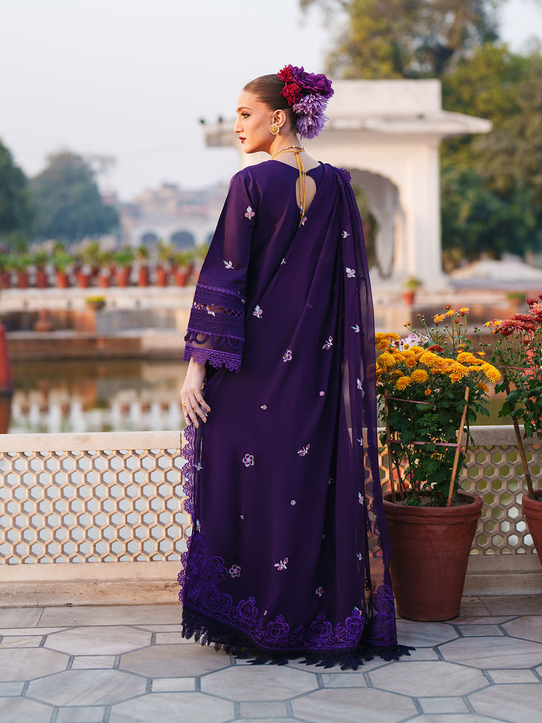Mahnur | Gul Luxury Lawn 26 | G-012