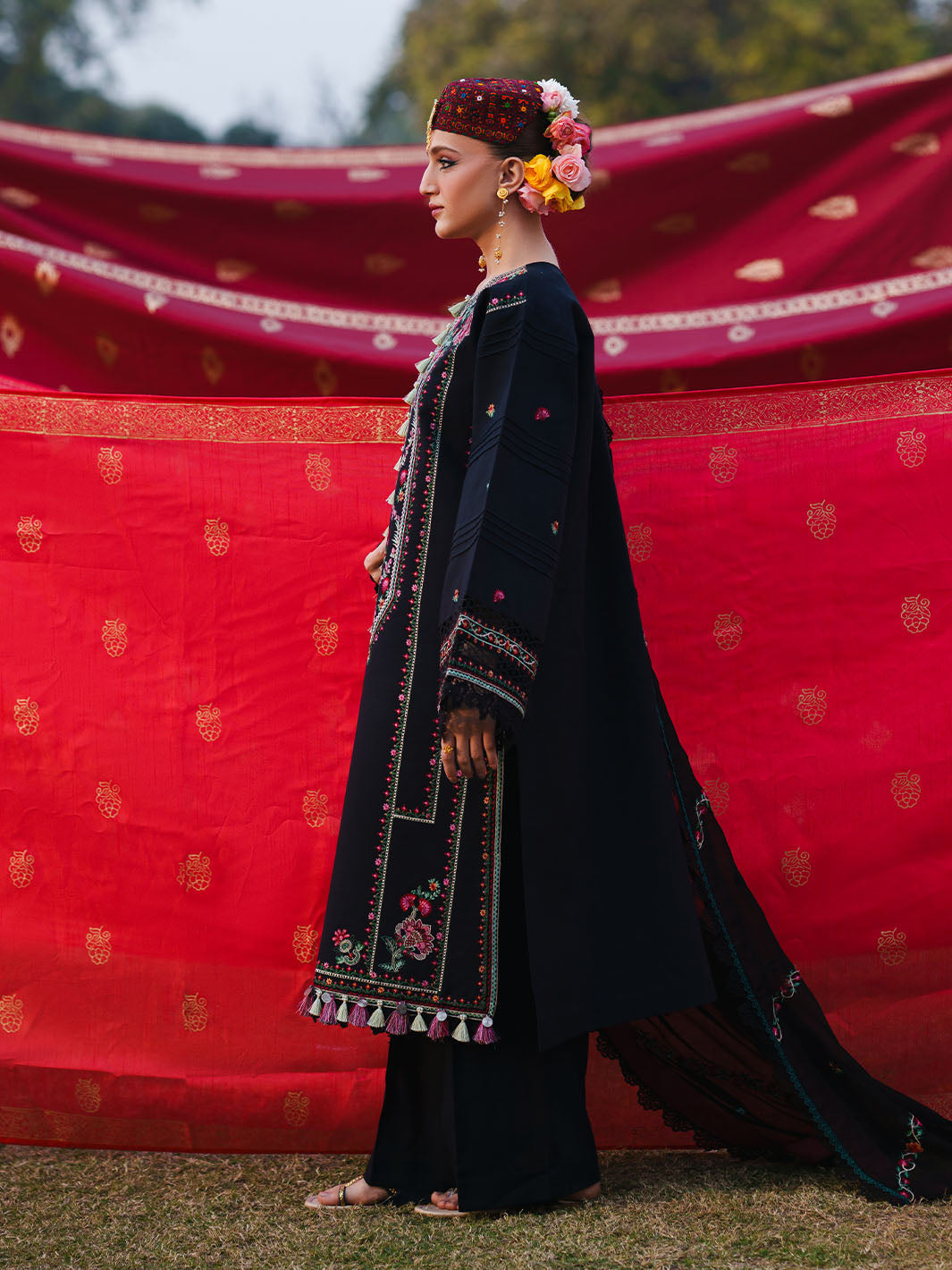 Mahnur | Gul Luxury Lawn 26 | G-013
