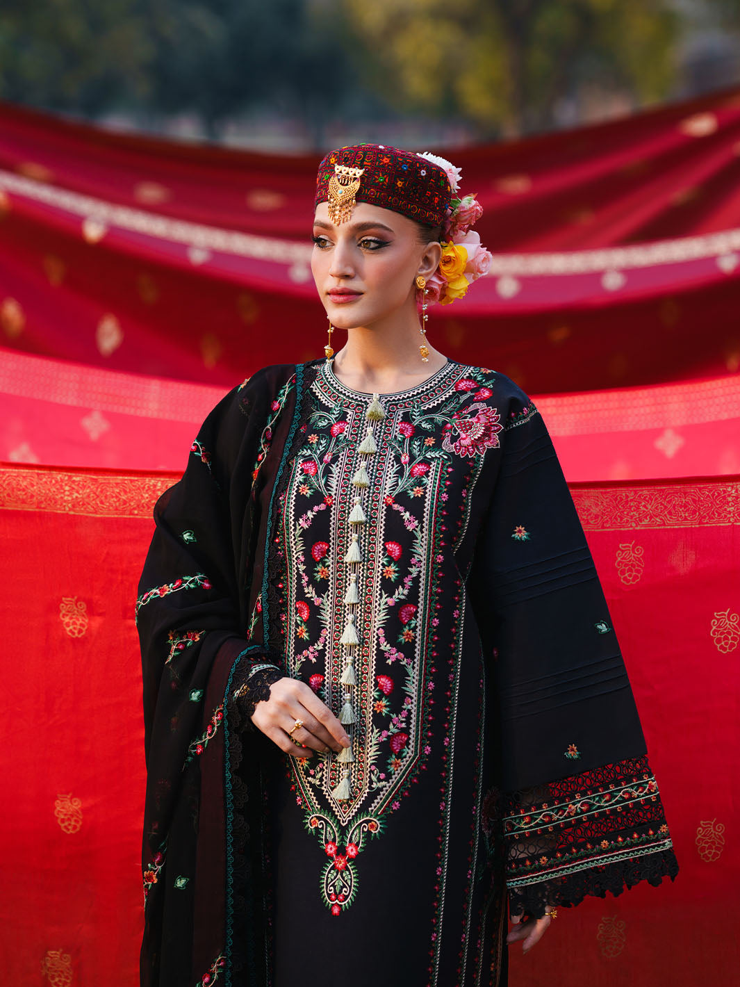 Mahnur | Gul Luxury Lawn 26 | G-013
