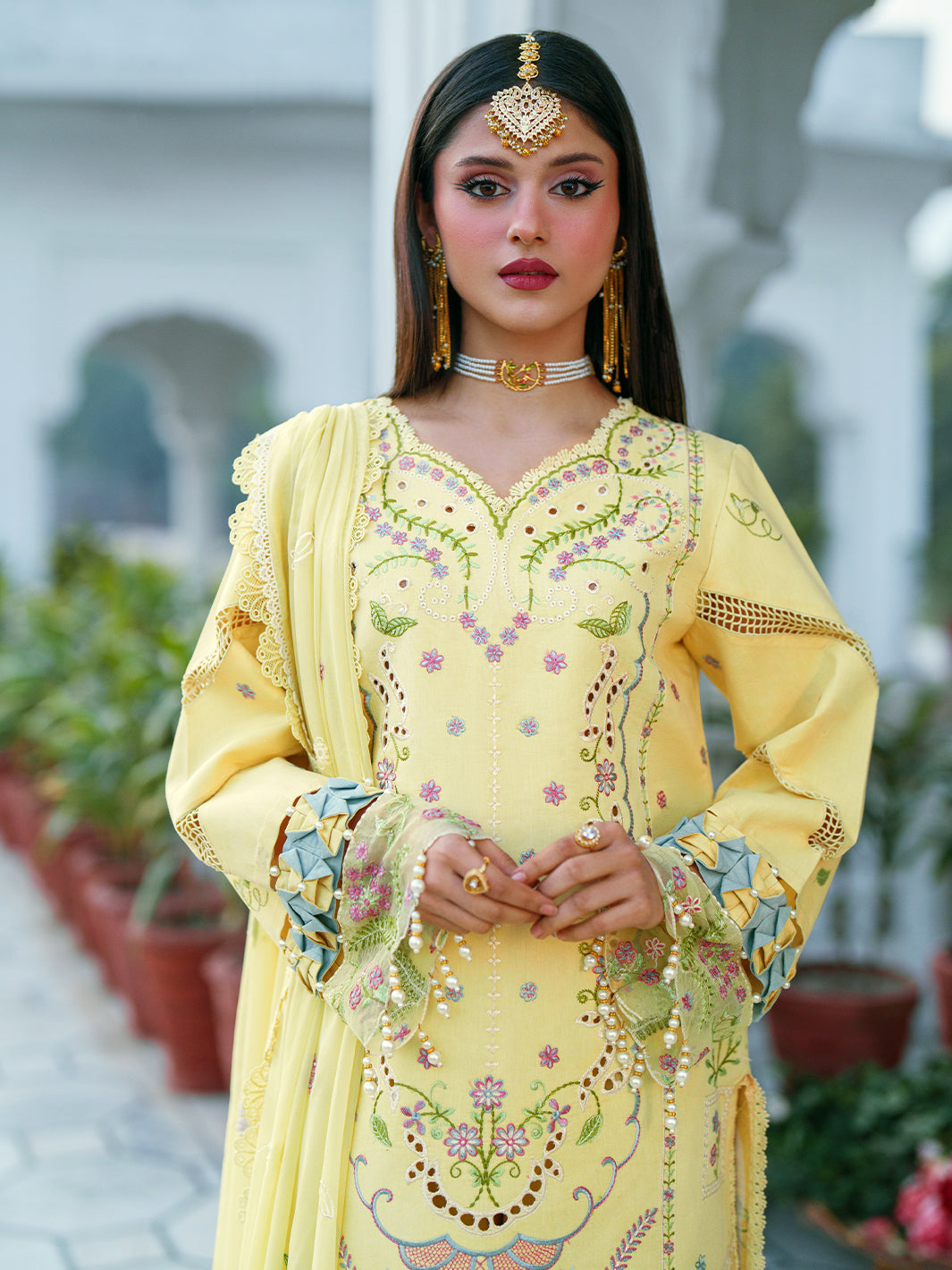 Mahnur | Gul Luxury Lawn 26 | G-014