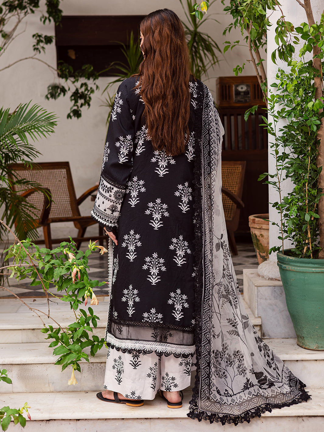 Mahnur | Gulzar Winter 25 | G - 04 - Official Mahnur stockist in UK - Sakeena London