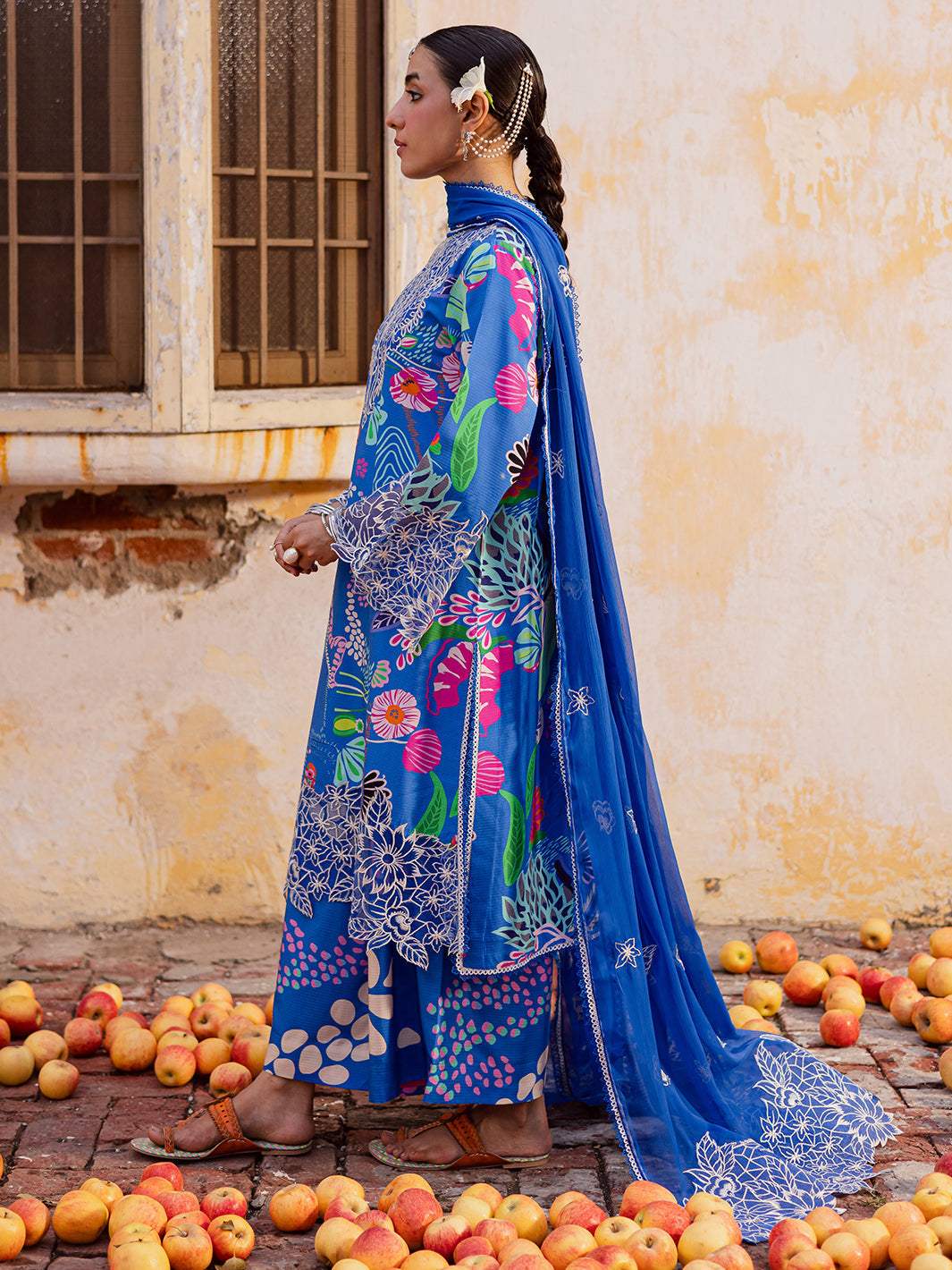 Mahnur | Gulzar Winter 25 | G - 10 - Official Mahnur stockist in UK - Sakeena London