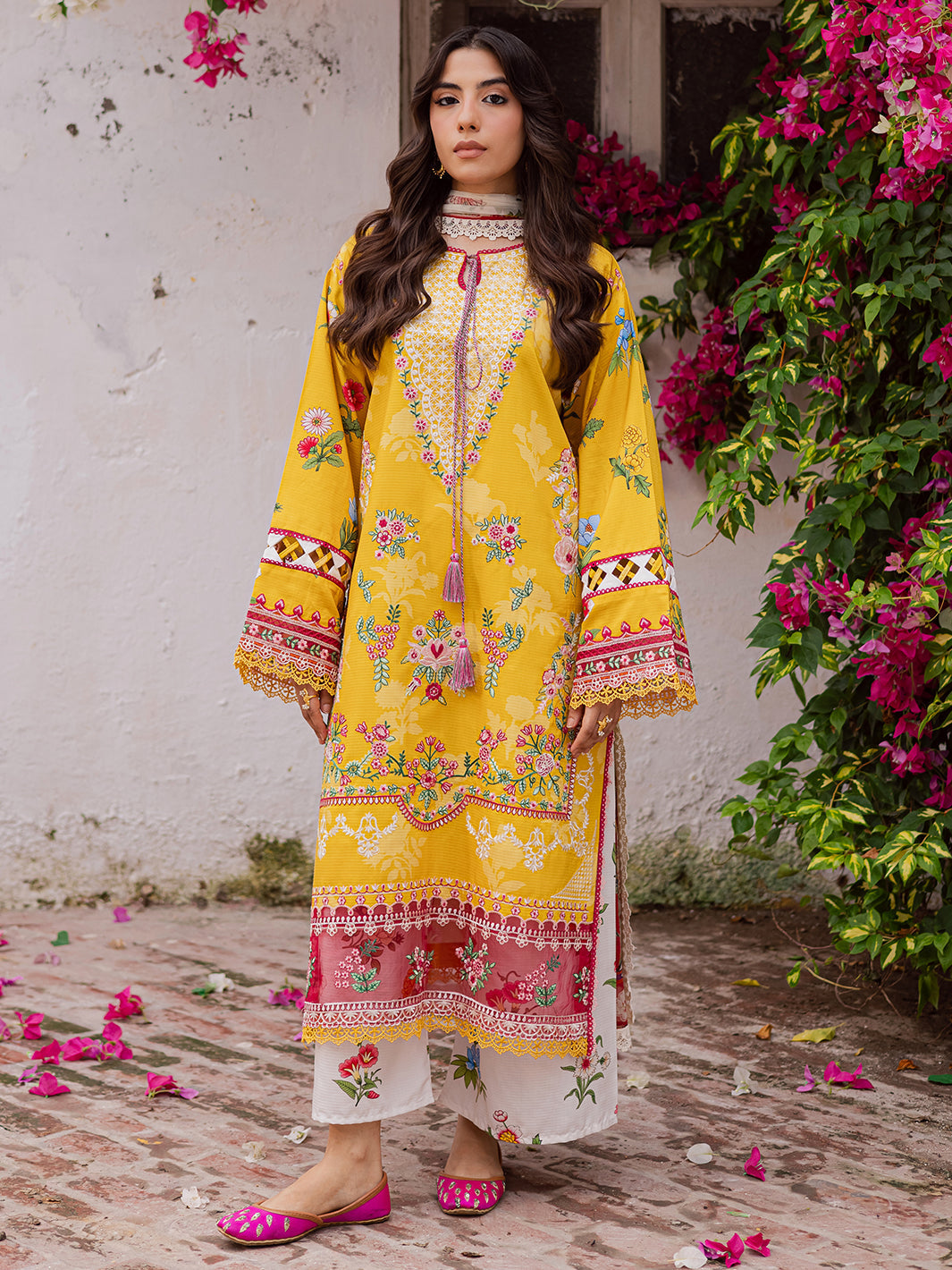 Mahnur | Gulzar Winter 25 | G - 12 - Official Mahnur stockist in UK - Sakeena London