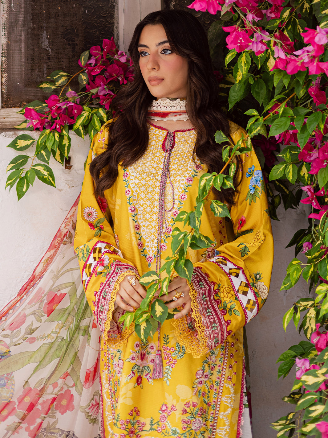 Mahnur | Gulzar Winter 25 | G - 12 - Official Mahnur stockist in UK - Sakeena London