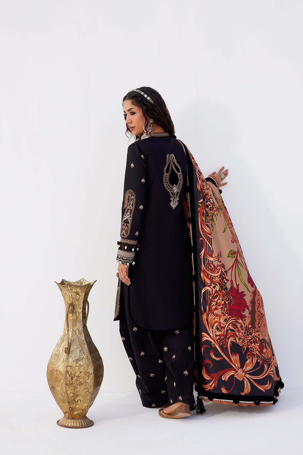 Saira Rizwan | Winter Khaddar 25 | MAHTAAB-SRW25-01 - Official Saira Rizwan stockist in UK - Sakeena London