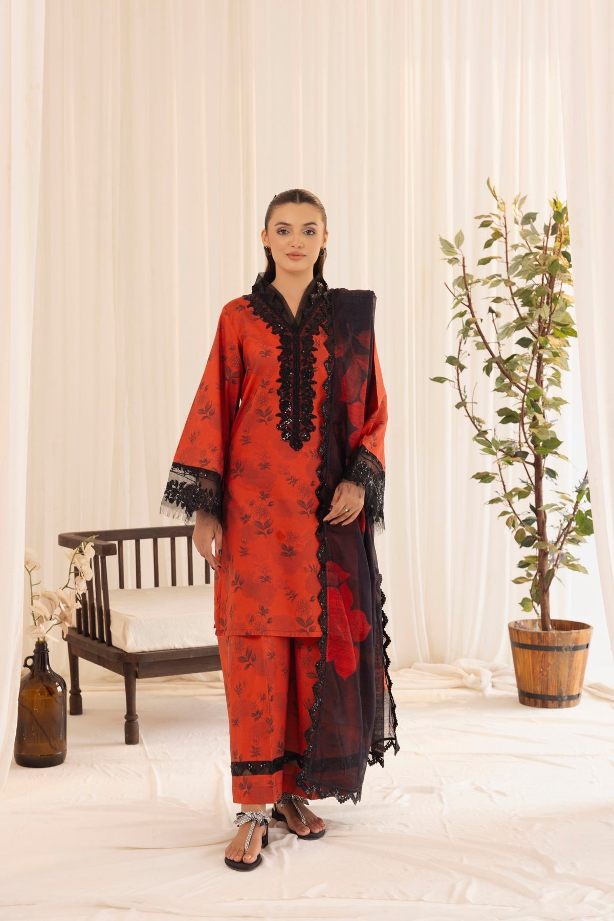 Mohagni | Tulip 25 | GLS-13 - Official Mohagni stockist in UK - Sakeena London