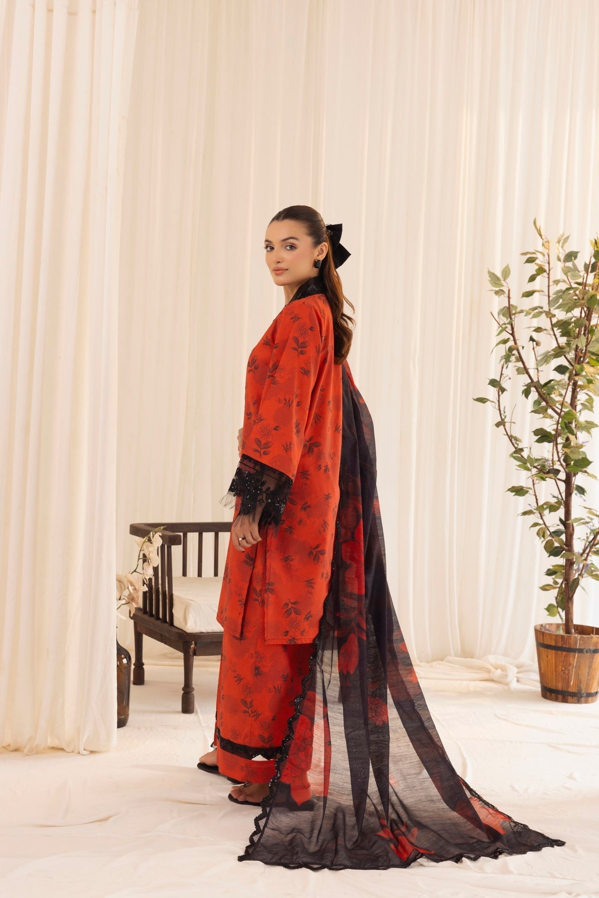 Mohagni | Tulip 25 | GLS-13 - Official Mohagni stockist in UK - Sakeena London